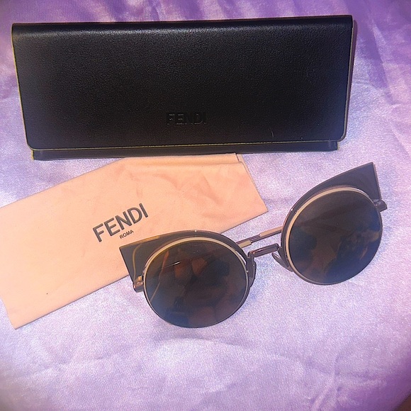 RARE Ladies FENDI pink mirror couture Sunglasses!!! - Picture 1 of 9